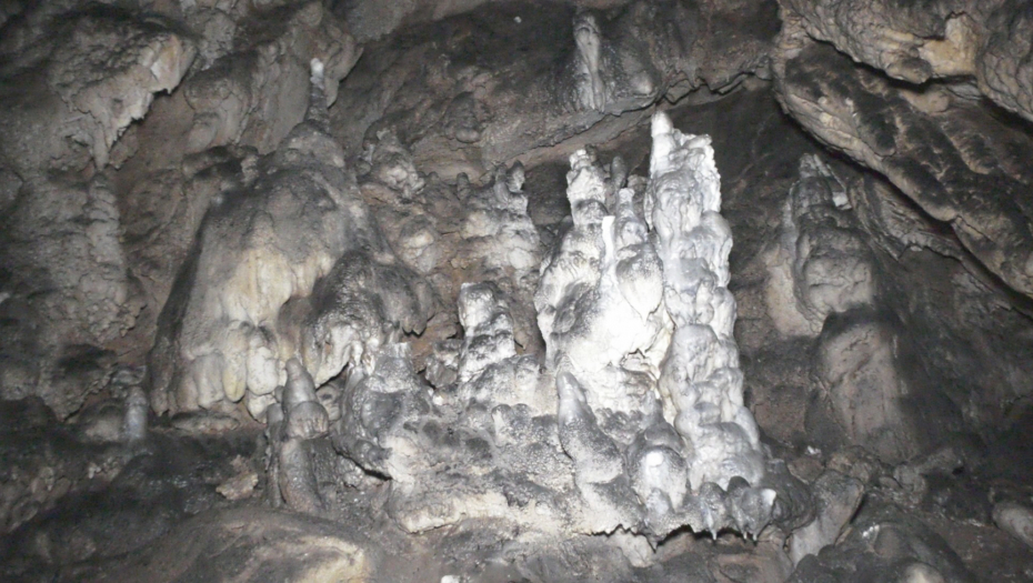 Ledena pećina kod Nove Varoši