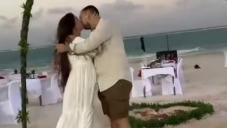 Uprkos tome što je pevač privržen porodici, ističe da ne može u potpunosti da ignoriše atraktivne devojke