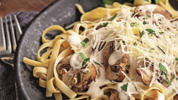 pasta sa šampinjonima