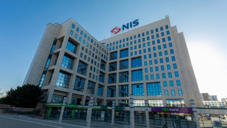 Srbija čeka američku odluku o produženju licence da bi Naftna industrija Srbije (NIS) nastavila poslovanje