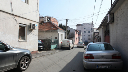 U Višem sudu u Beogradu 30. oktobra bi trebalo da počne suđenje taksisti Bogdanu Taskoviću (37) optuženom da je 24. februara na Zvezdari nakon kraće verbalne rasprave u vezi sa saobraćajem na podmukao način lišio života U. P.