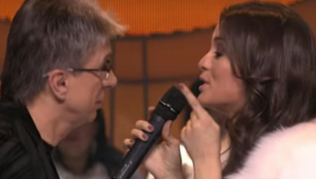 Kada je završila sa svojim izvođenjem, direktor "Granda" ju je vratio kako bi je pitao da li je nekada već bila na audiciji