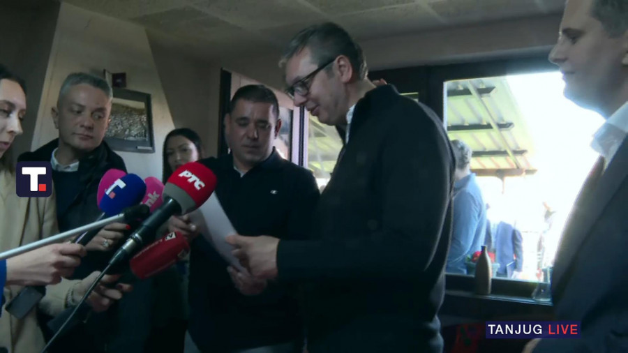 Predsednik Vučić u obilasku poljoprivrednog gazdinstva 