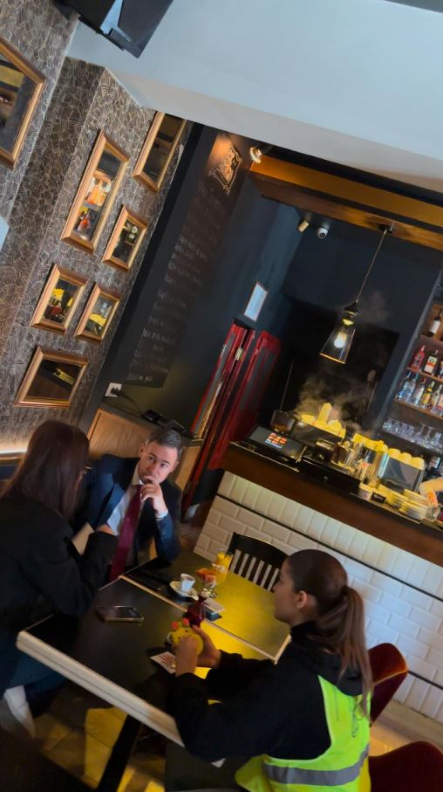 Miroslav Aleksić sa studentima blokaderima