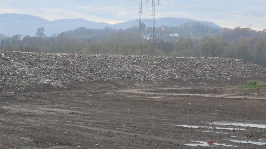 Deponija na obodu Valjeva