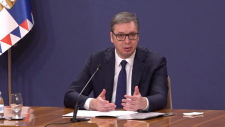 Obraćajući se u konferenciji za medije, predsednik Srbije Aleksandar Vučić govorio je i o današnjem hapšenju lica koja se sumnjiče za rušenje državnog poretka