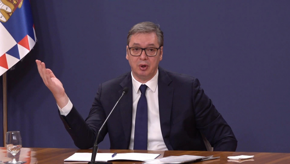 Aleksandar Vučić se obraća naciji
