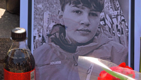 Filip Ivanovski (16), koji je nastradao u požaru u Kočanima bio je prva godine gimnazije. On je bio jedinac, a njegov otac je neposredno posle tragedije rekao da nema više razloga da živi.