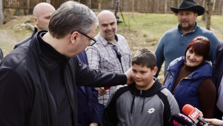 Predsednik Republike Srbije Aleksandar Vučić u obilasku poljoprivrednog domaćinstva Voinović koje se bavi preradom šumskog voća
