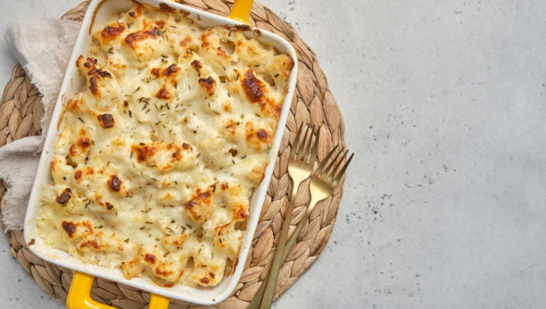 zapečeni karfiol u bešamel sosu