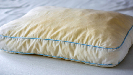 ŽUTI JASTUCI POSTAJU BELI KAO SNEG Užasne fleke nestaju za 15 minuta, bez pranja i ribanja