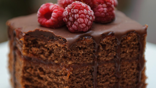 zaher kocke sa malinama