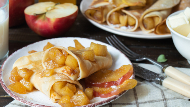 palačinke sa jabukama i cimetom