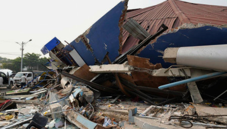 Snažan zemljotres jačine 7,7 stepeni Rihtera, koji je juče pogodio Mjanmar, izazvao je katastrofalne posledice, a broj poginulih u ovoj prirodnoj nepogodi drastično raste