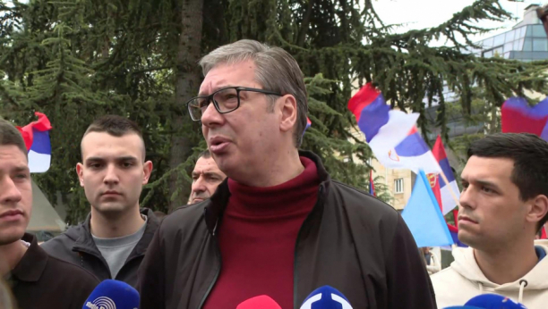 Predsednik Srbije Aleksandar Vučić u obilasku studenata koji žele da uče