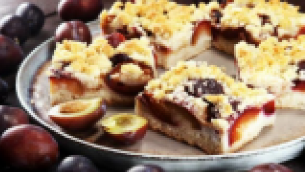 lenja pita sa šljivama