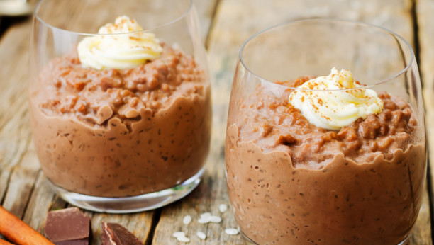 posni čokoladni puding