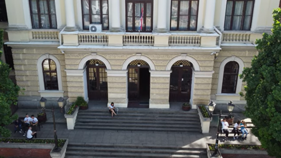 prva kragujevacka gimnazija