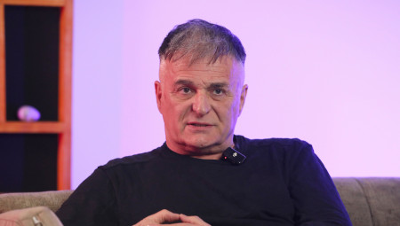 Kuću nadomak Beograda Lečić je opremio modernim nameštajem od prave kože