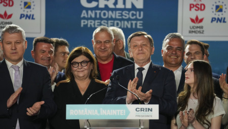 Spoljno obaveštajna služba Rumunije (SIE) saopštila je, posle informacija u javnosti da je šef francuske spoljno obaveštajne službe Nikola Lerner posetio Rumuniju nekoliko dana pre drugog kruga predsedničkih izbora, da "do takve posete nije došlo".