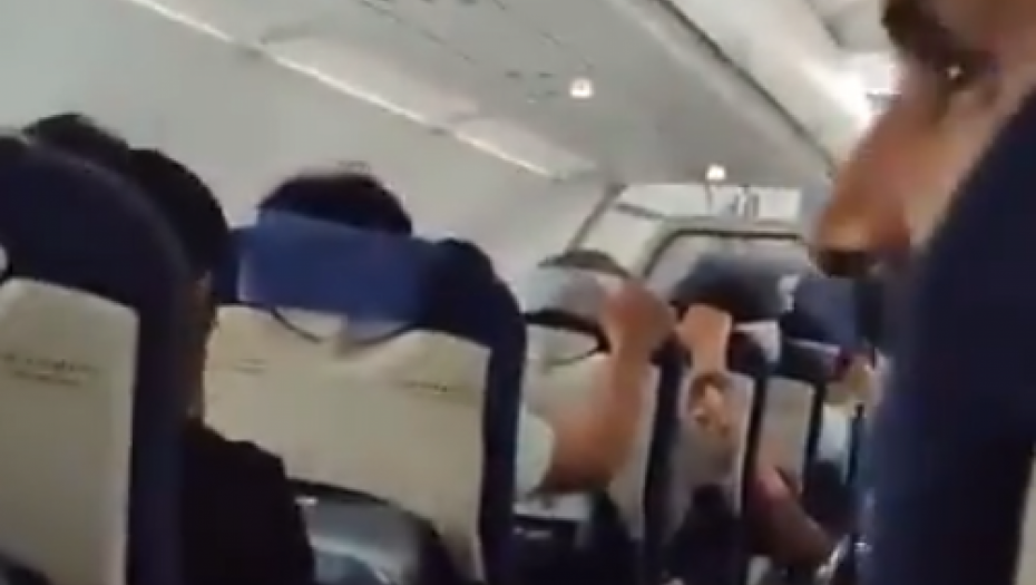 rupa u avionu, panika