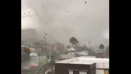 Osam osoba je povređeno nakon što je tornado protutnjao južnim delom Čilea i uništio više zgrada