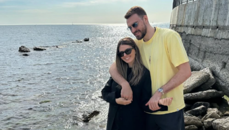 U više navrata on je supruzi upućivao emotivne poruke