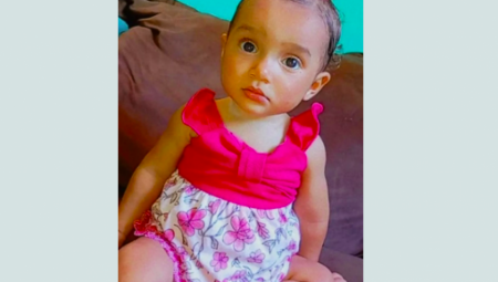 Jednogodišnja devojčica Maja Simor Pereira brutalno je preminula nakon što ju je, prema navodima policije, njen otac ugrizao i pretukao. Tragični događaj se dogodio u brazilskom gradu Karijasika, a devojčicu je pronašla majka – trudna u devetom mesecu – sa ozbiljnim povredama po telu.