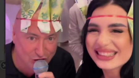 Njihovi osmesi i dobro raspoloženje svedoče o tome da su u potpunosti uživali u atmosferi i pažnji publike