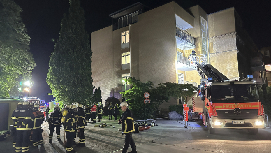 Steven Hutchings/dpa via AP