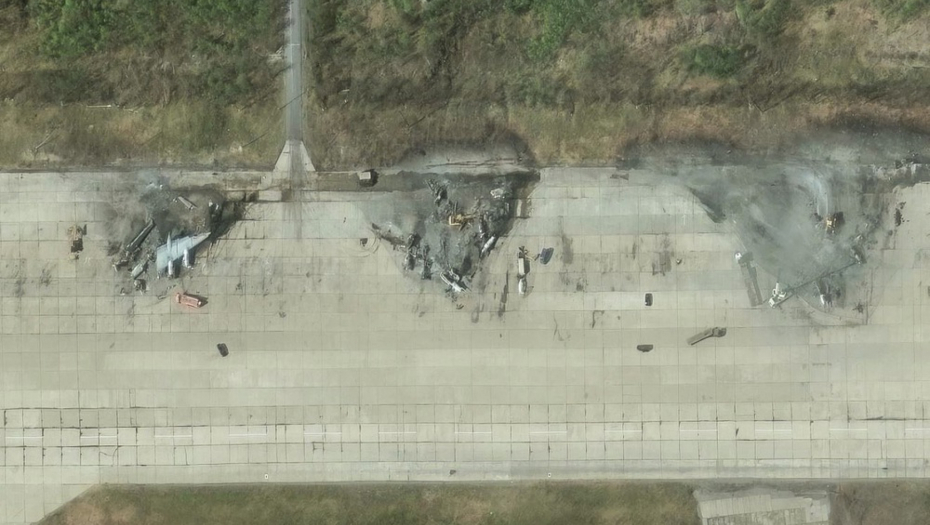 EFE/MAXAR TECHNOLOGIES HANDOUT