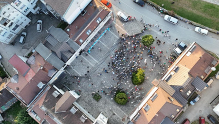 Uprkos višenedeljnoj kampanji po društvenim mrežama, takozvana "završna konvencija" blokaderskog pokreta u Kosjeriću doživela je potpuni fijasko