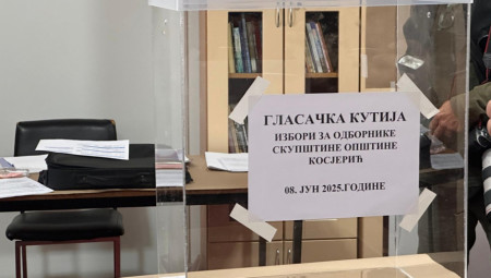 Na lokalne izbore u Kosjeriću danas do 18.00 časova izašlo je 6.843 građana, odnosno više od 76,71 odsto upisanih birača, izjavila je predsednica Opštinske izborne komisije Sandra Filipović.