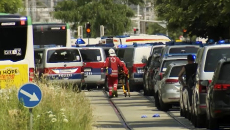 U školi u austrijskom gradu Gracu je jutros došlo do pucnjave, u kojoj je ubijeno najmanje 10 osoba. Među njima su, kako saznaje Klix.ba, i dvoje učenika poreklom iz Bosne i Hercegovine.