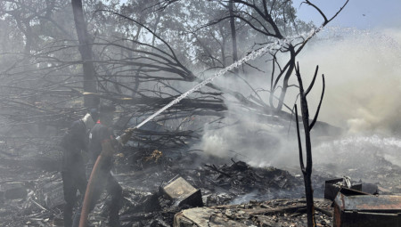 Prema saopštenju zvaničnika vazduhoplovstva, kontrola vazduhoplovstva je navela da je avion kompanije poleteo iz Ahmedabada sa piste 23