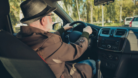 Mnogi stariji vozači odlučuju se da pređu sa ručnog na automatski menjač, što zahteva određenu pripremu.
