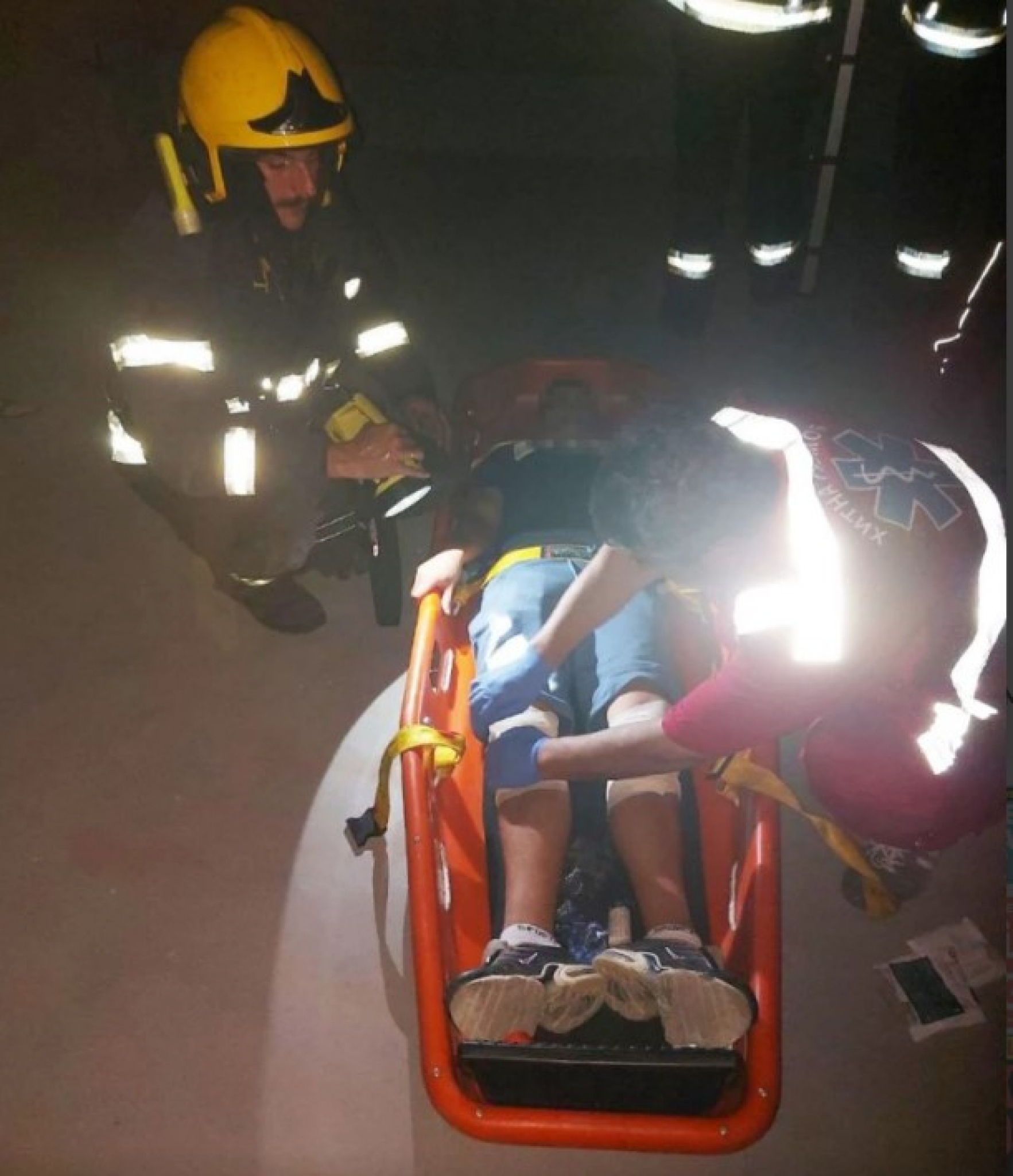 Dečak propao kroz svetlarnik