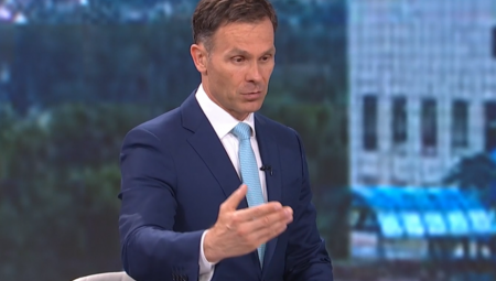 Povodom informacije da je napadnut ministar spoljnih poslova Republike Srbije Marko Đurić pre nekoliko dana na ulici oglasio se prvi potpredsednik Vlade i ministar finansija Siniša Mali