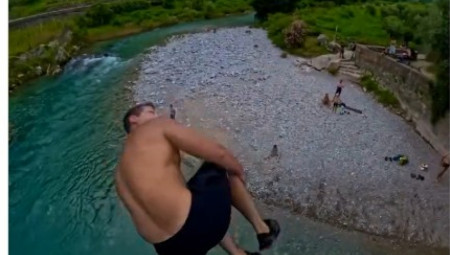 Svedok javlja da je skakač pio satima i da je mogao da ubije decu