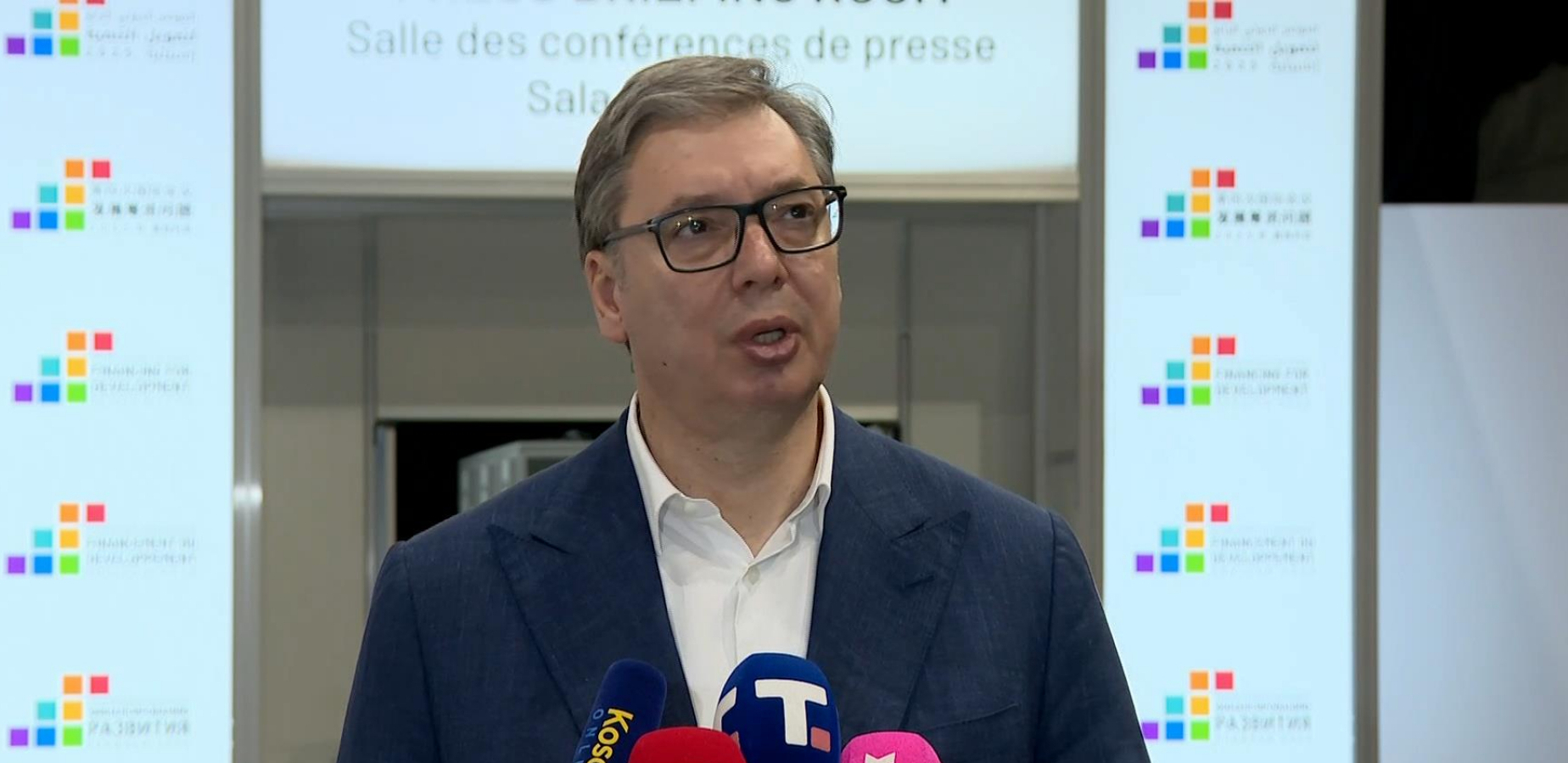 Predsednik Srbije Aleksandar Vučić obraća se iz Sevilje