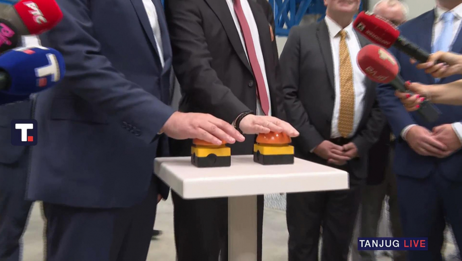 Predsednik Aleksandar Vučić na otvaranju fabrike kompanije PWO Group u Čačku