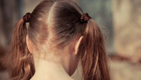 Krasnodarska policija je odvela trogodišnju devojčicu u bolnicu nakon što ju je majka ostavila samu u stanu bez hrane, saopštila je regionalna Glavna uprava Ministarstva unutrašnjih poslova Ruske Federacije.