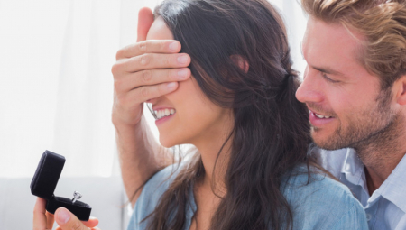 Advokat Džejms Sekston otkrio je najbizarnije zahteve iz predbračnih ugovora i  saznanja koja je stekao o braku tokom  svoje dvadesetogodišnje karijere.