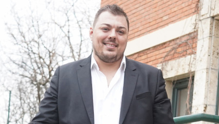 Slova Vasić godinama se mučio sa kilogramima, pa je odlučio da se podvrgne smanjenju želuca