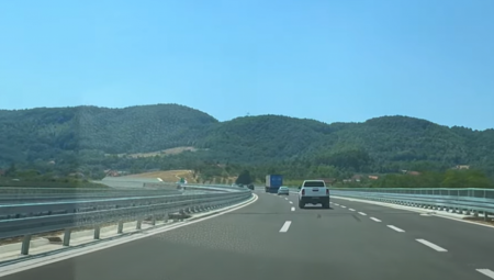 Uštedite gorivo – da li znate kako da vozite najekonomičnije na auto-putu?