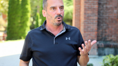 Uroš Piper, medijski analitičar, dobio je jezive pretnje smrću na društvenoj mreži Iks