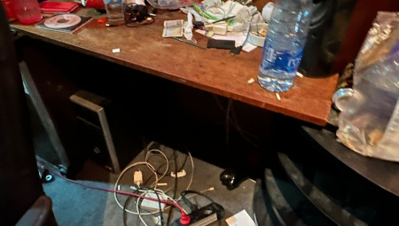 SKC će biti otvoren na mesec dana za sve građane koji će moći da dođu i vide šta su blokaderi uradili od ove ustanove, saopštio je ministar Dejan Vuk Stanković.