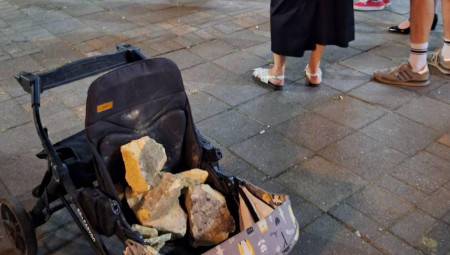 Svega dvadesetak blokadera zgubidana blokirala je jednu od najprometnijih beogradskih ulica