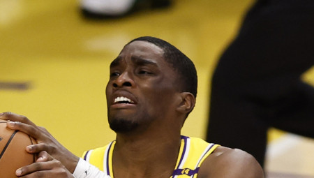 Košarkaš Partizana na skeneru.