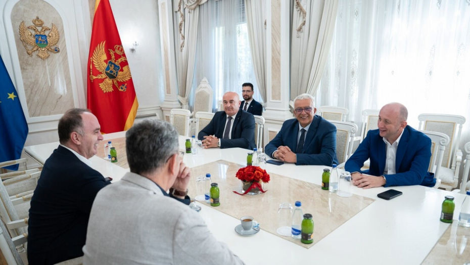 Lideri Srba i Albanaca za istim stolom u Crnoj Gori